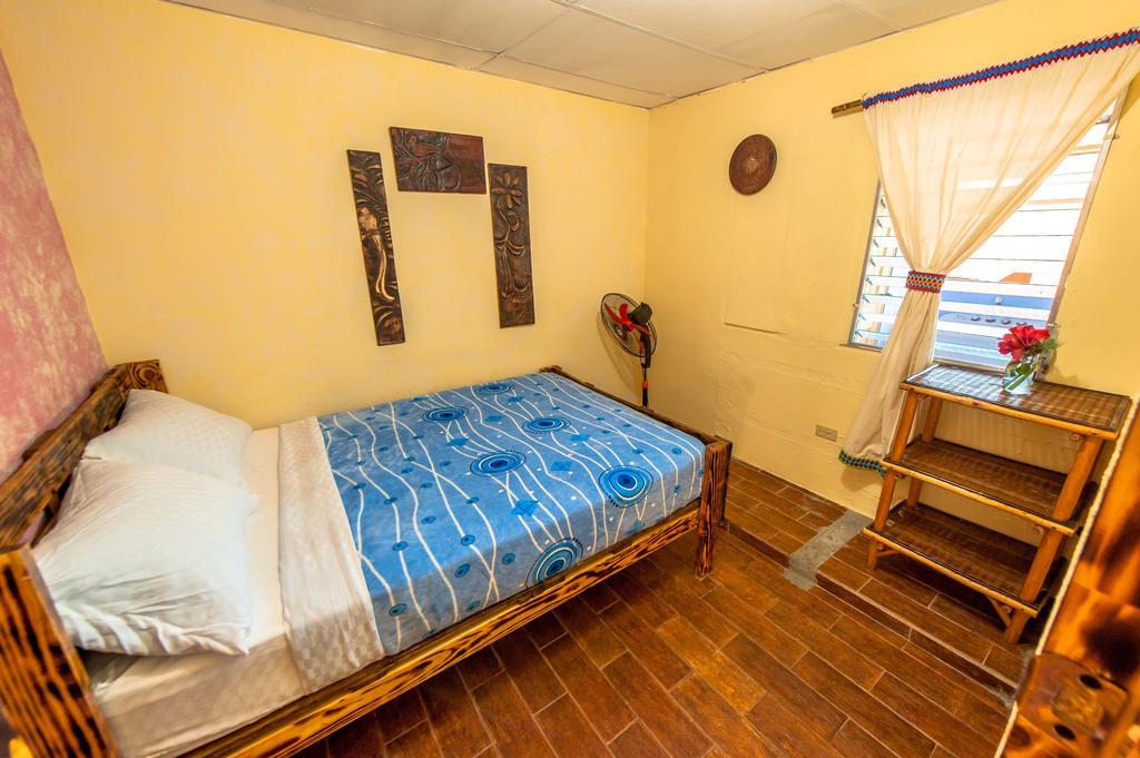 Arte Hostal ボケテ エクステリア 写真